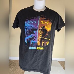 Monsterverse Godzilla vs. Kong graphic T-Shirt size Medium